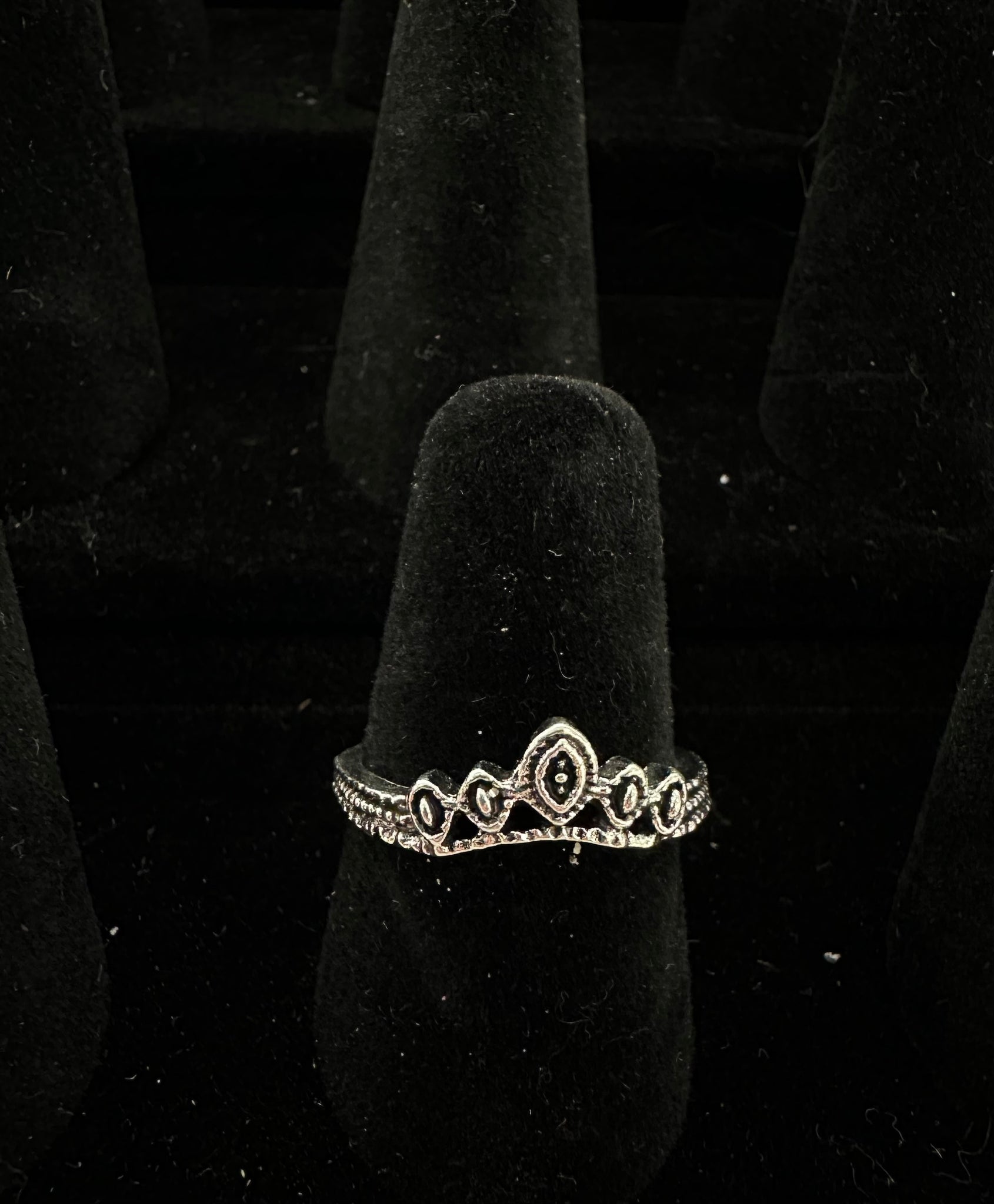 Tiara Ring