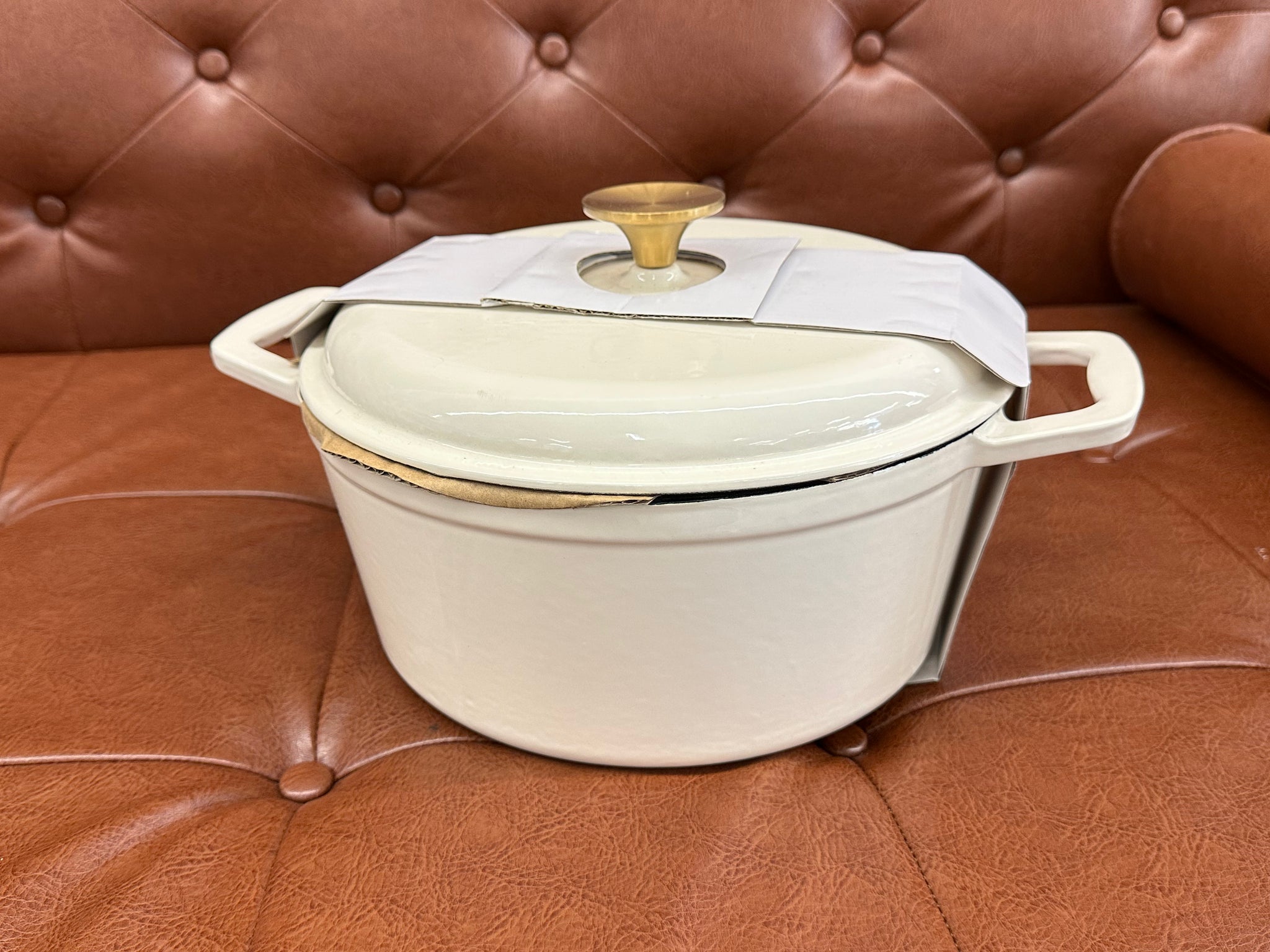 White Dutch Oven