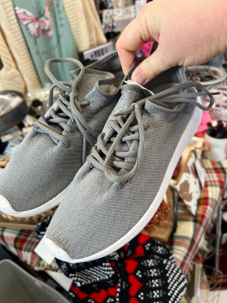 Trainers- Grey
