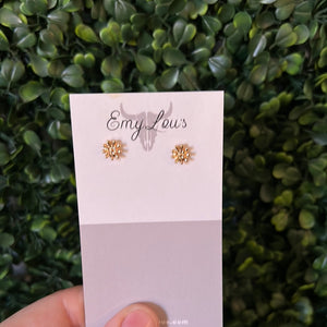 Simply Southern Gold Flower Stud